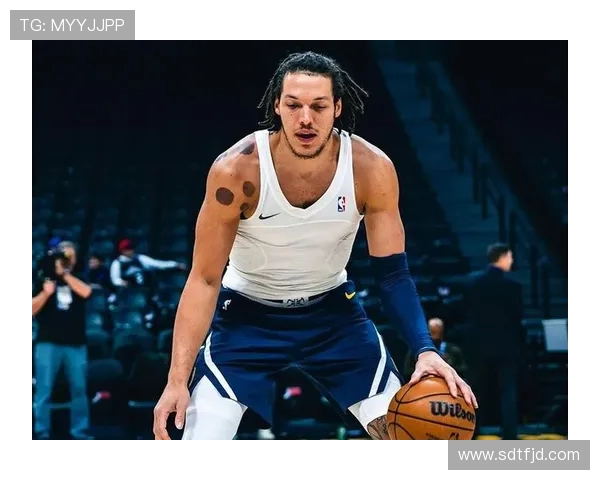 掘金加时惜败记者怒吼痛斥裁判称这场失利毁掉了戈登的传奇之夜